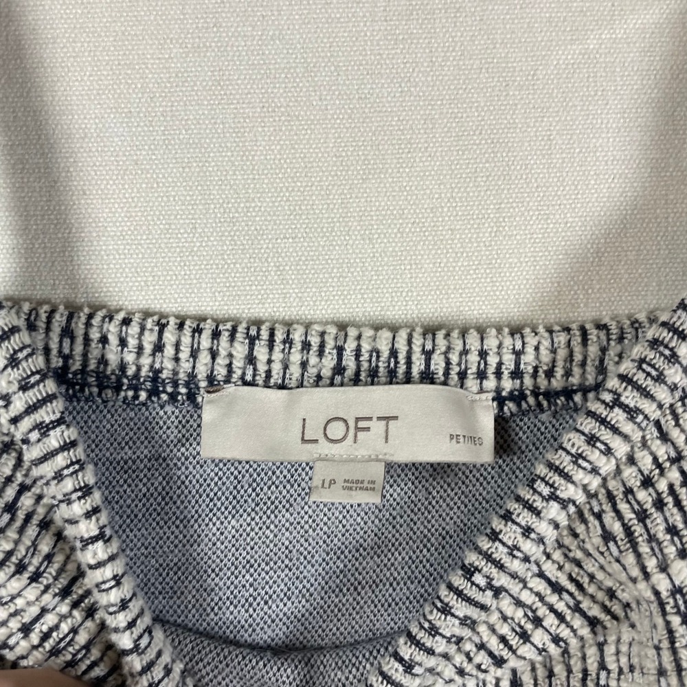 LOFT Petite Textured Striped Camisole Tank Top White Black - Size LP - Picture 4 of 7